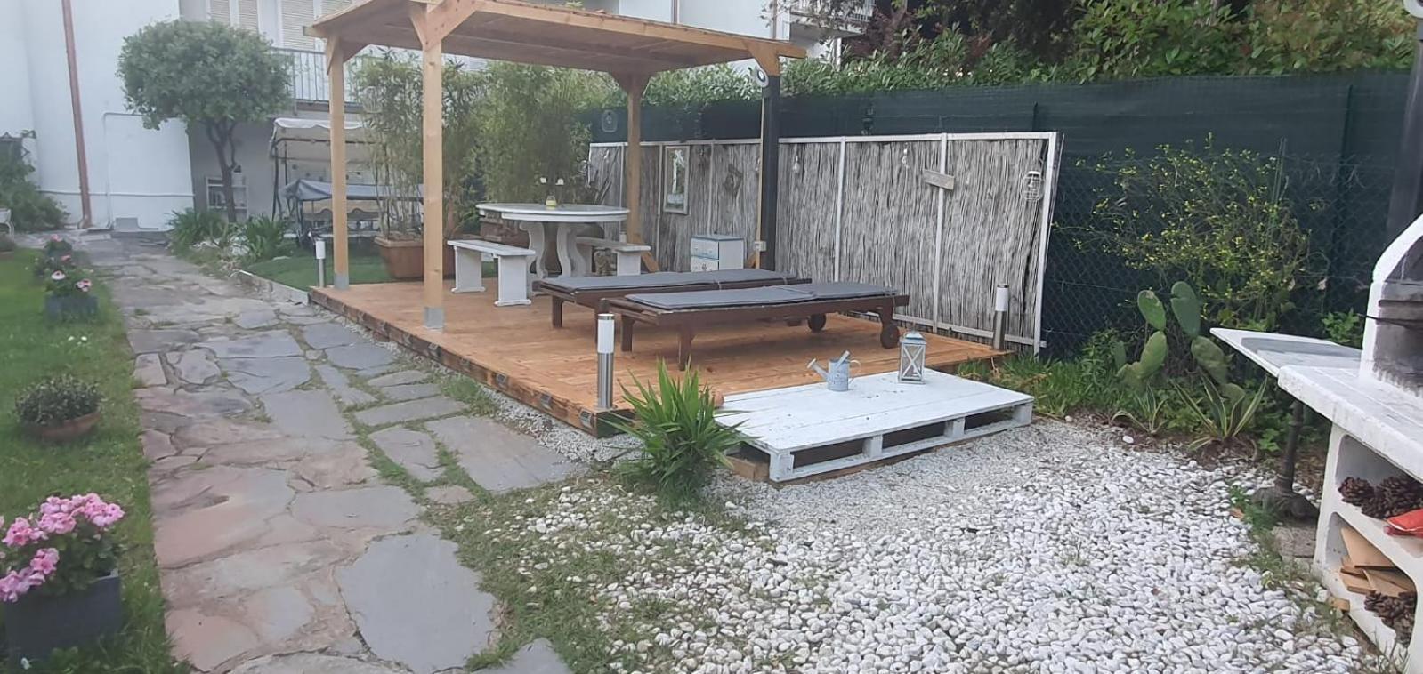 Domusauroom, Relax Nel Cuore Della Versilia - Pet Friendly ヴィアレッジョ エクステリア 写真