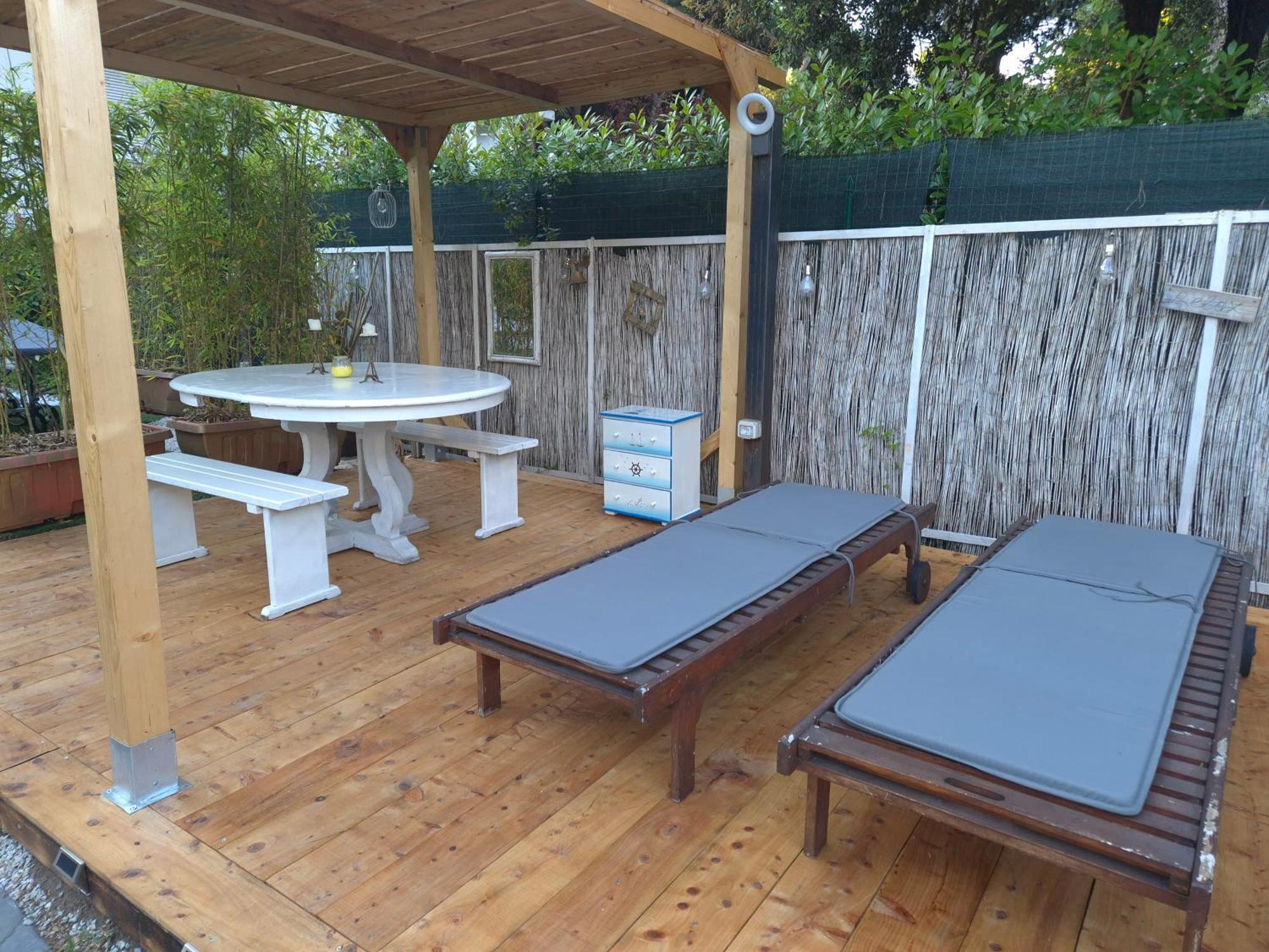 Domusauroom, Relax Nel Cuore Della Versilia - Pet Friendly ヴィアレッジョ エクステリア 写真